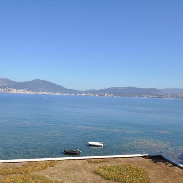 T3D Un balcon sur la mer Corsica Porticcio location bord de mer en Corse